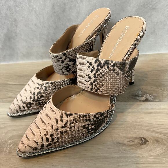 Women's BCBG Snake Skin Mule Size Size 8 - Picture 2 of 8